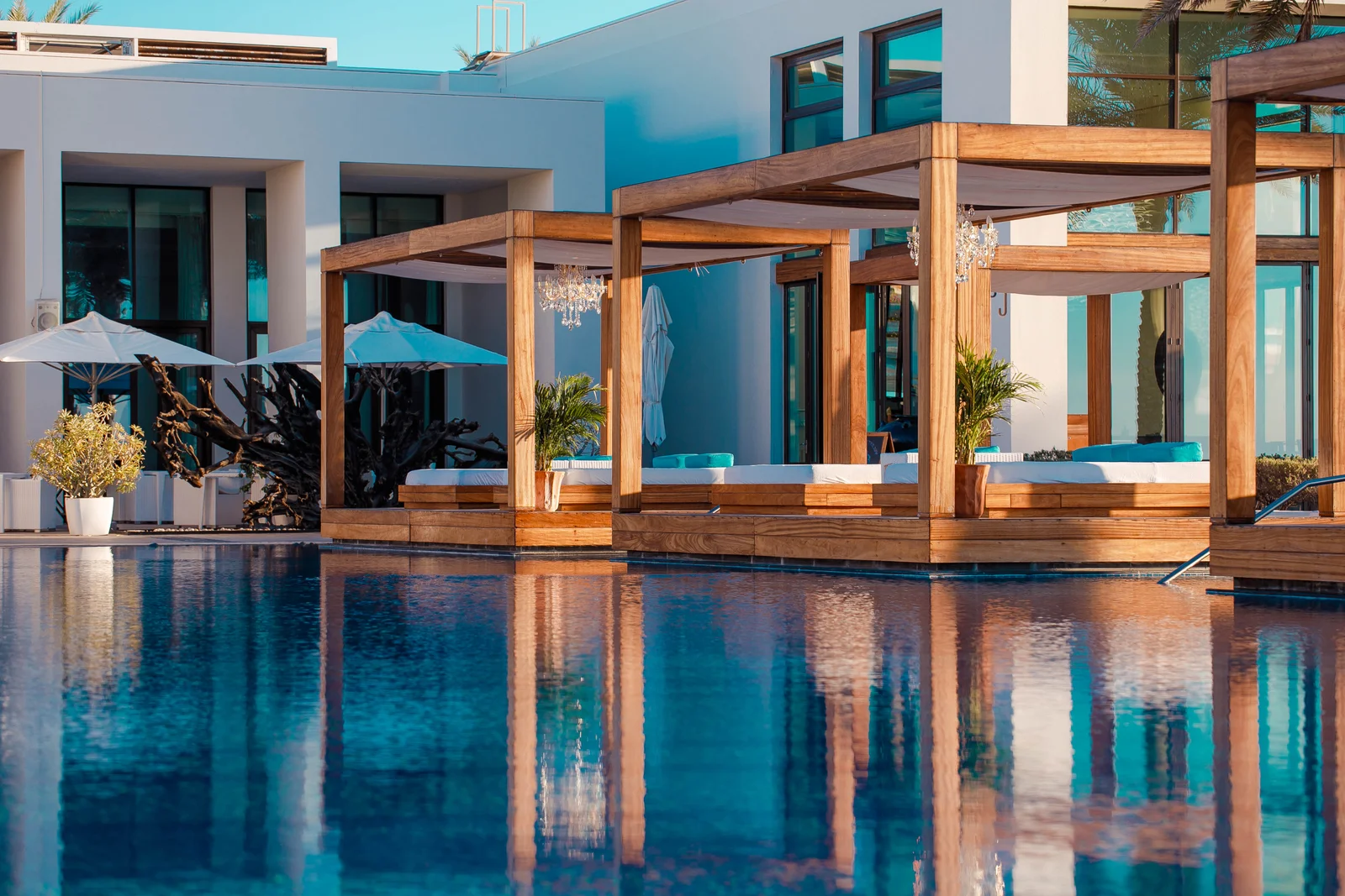 Saadiyat Beach Club: decide how much of the day you want to include.